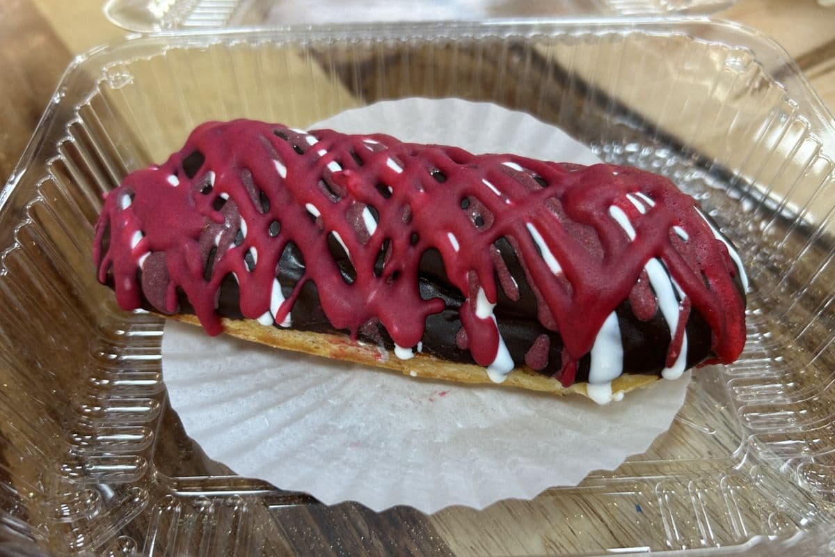 Strawberry Eclair