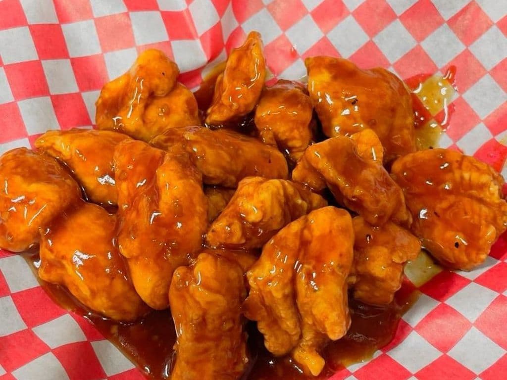 Boneless Bites 1 lb (16oz of fresh chicken breast meat)
