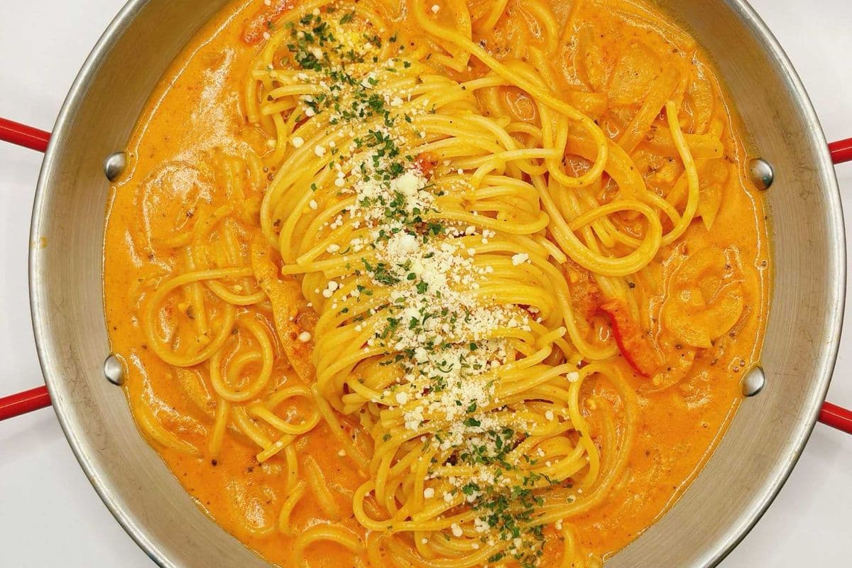 NeNe Rose Spaghetti