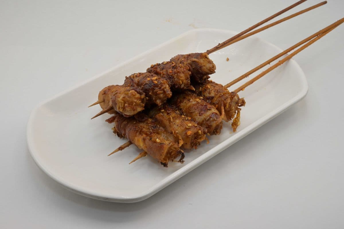 Pork Wrapped Sauerkraut 五花肉卷酸菜(2串)