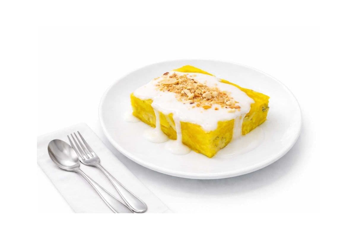 D4. Bánh chuối hấp | Steamed banana cake