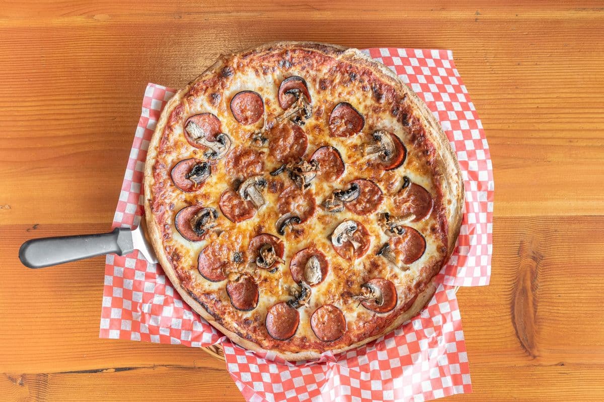 16" Pepperoni and Mushroom Pizza