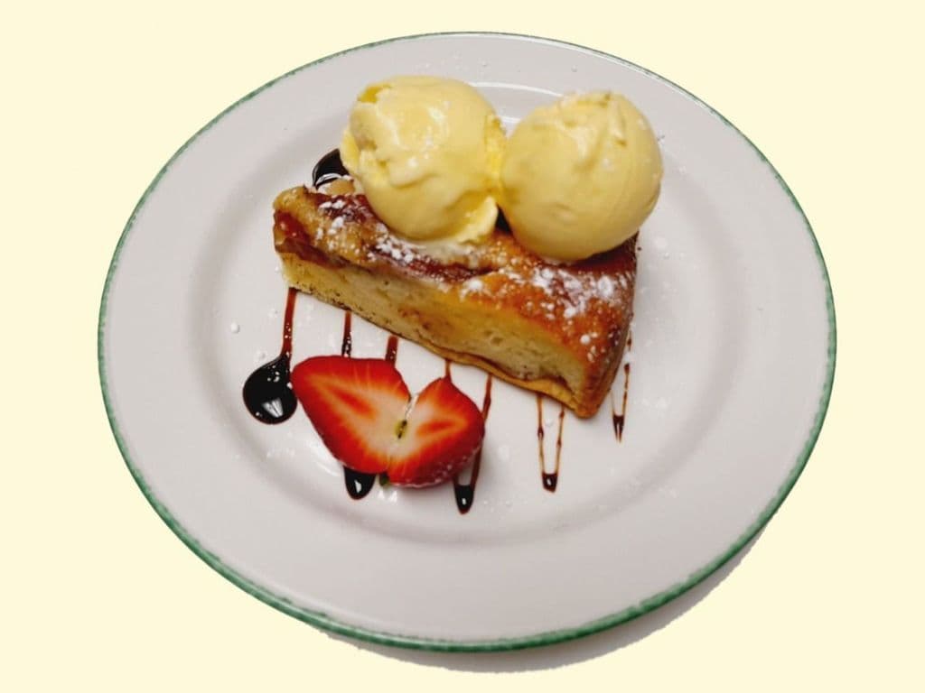 Apple Cake