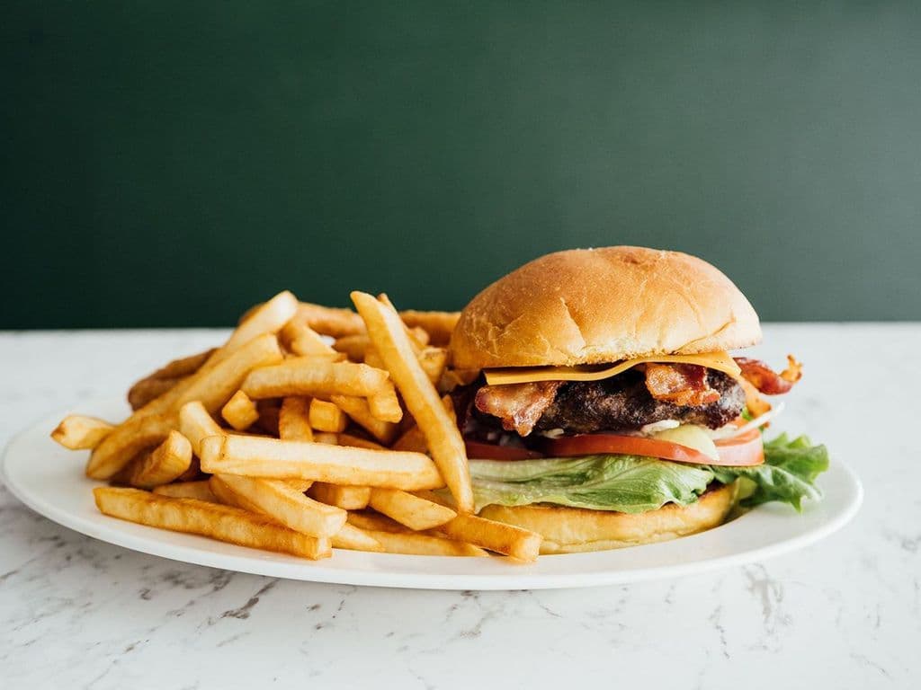 Le burger gourmand / The Gourmet Burger
