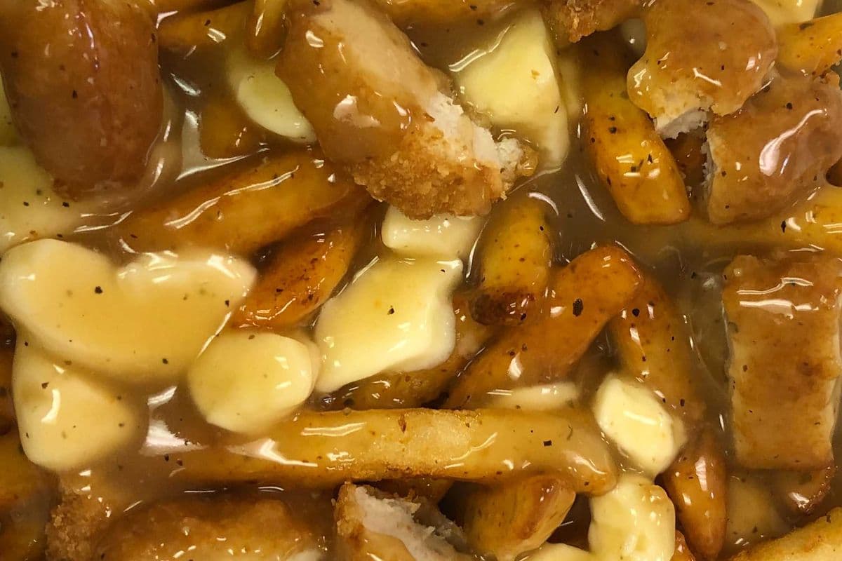 the medium crispy Cajun poutine
