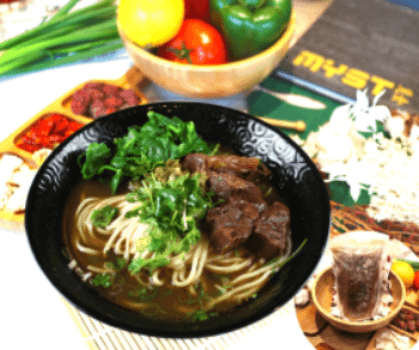 (Frozen)Beef Soup 600g (incl. 1 NDL, Sour Cabbage) / (凍)覓食牛肉湯 600g (附酸菜,附1份細麵)
