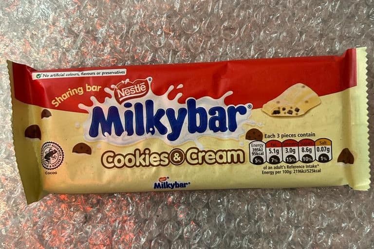 Milky Bar Cookies and Cream (100 g)