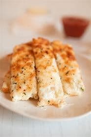 Cheesy Garlic Sticks - Medium