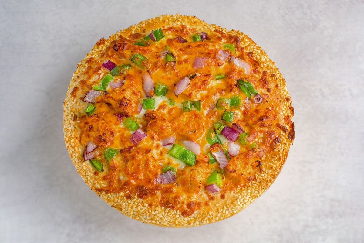 35. 10" Small Butter Chicken Pizza