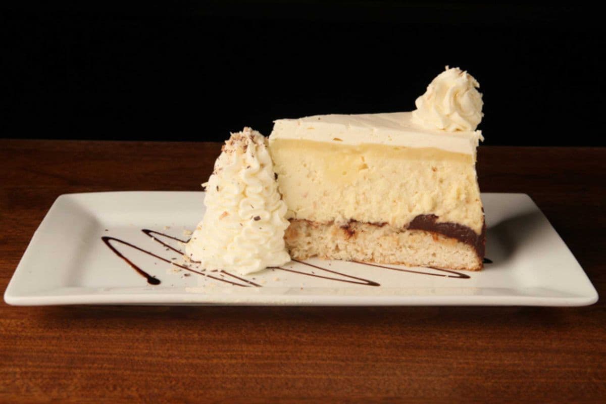 Coconut Cream Pie Cheesecake