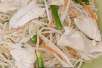56. Chicken Chop Suey(Bean sprouts)