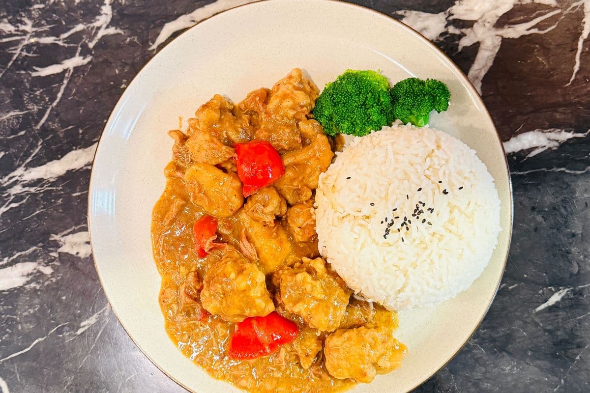 K4 沙爹鸡肉盖饭 Satay Chicken Rice