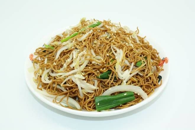 Vegetarian Chow Mein