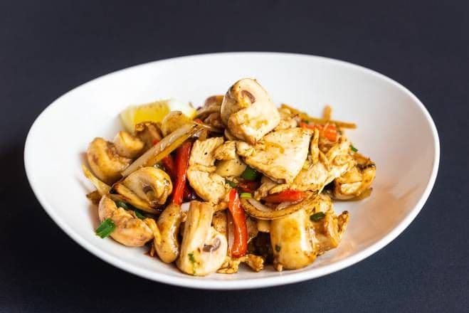 Ginger Chicken (Gai Phad Khing)