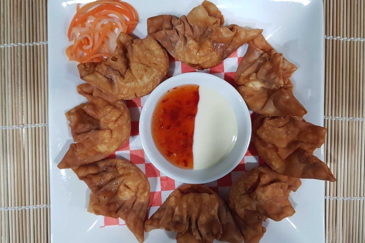 120. Crispy Wontons 8pcs (Shrimp only/Shrimp & pork)