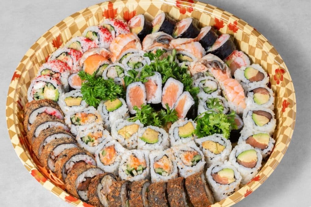 V8 (60mcx): 36 Maki + 24 Hosomaki