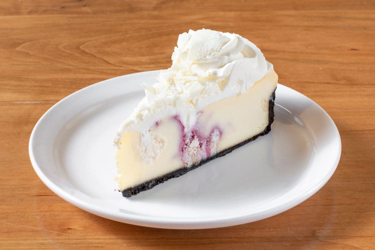 WHITE CHOCOLATE RASPBERRY CHEESECAKE