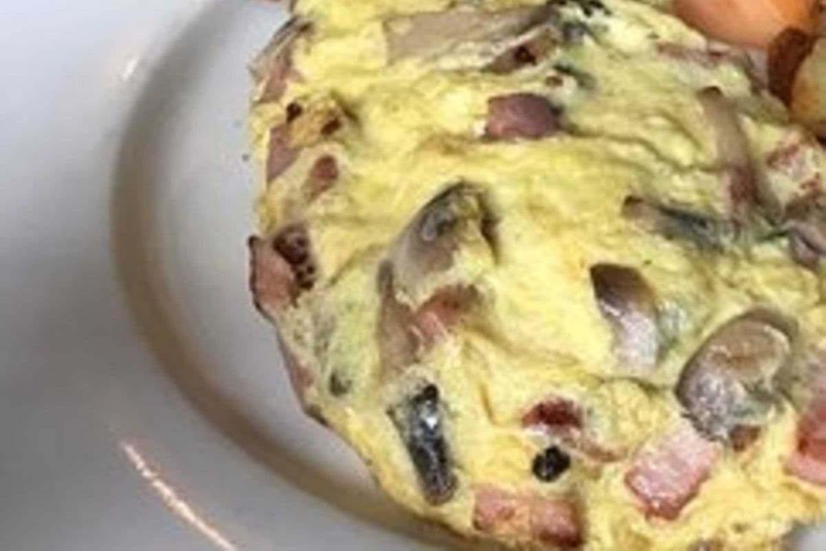 Mushroom and Ham with Cheese Omelet