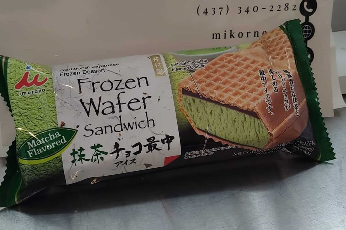 Frozen Wafer Matcha Flavour Sandwich Ice Cream, 150ml - imuraya