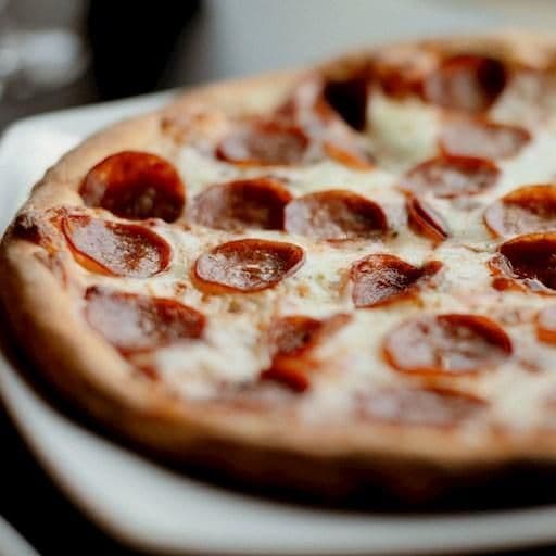 Regular Pepperoni Pizza