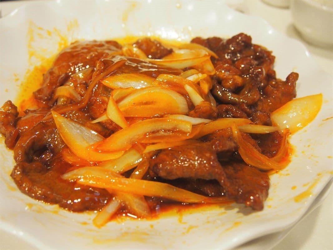 54. Beef Tenderloin in BBQ Sauce on Rice