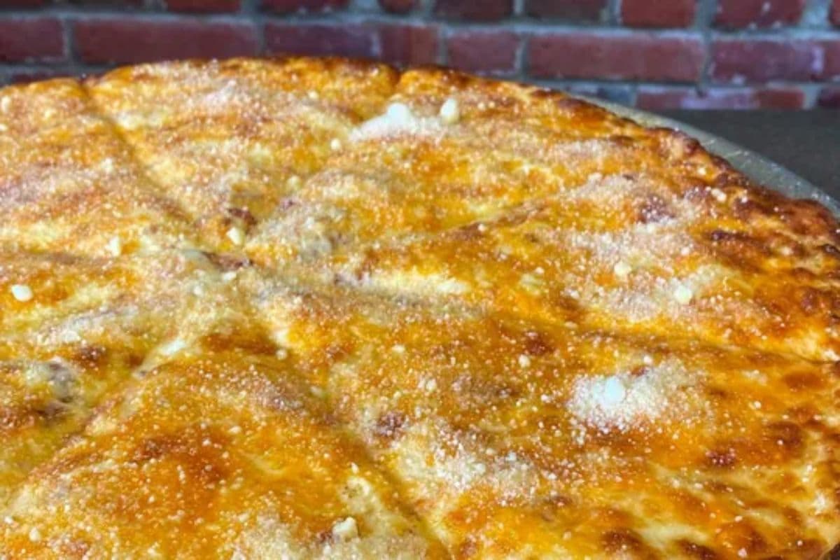 Medium Lozza Mozza Four Cheese Classic Pizza