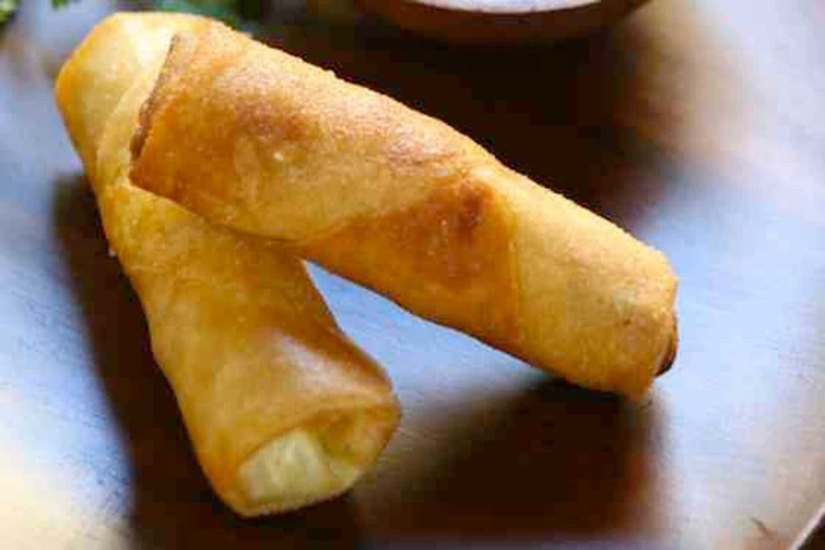 3. Thai Spring Roll (2 pcs) - Pho Pia Tod