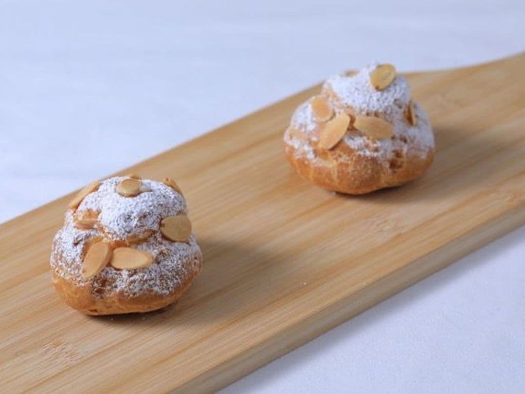 Choux à la Crème d'Amande (2) / Almond Choux à la Crème (2)