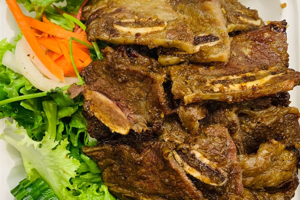 V4. Grilled Lemongrass Beef Short Ribs Vermicelli
