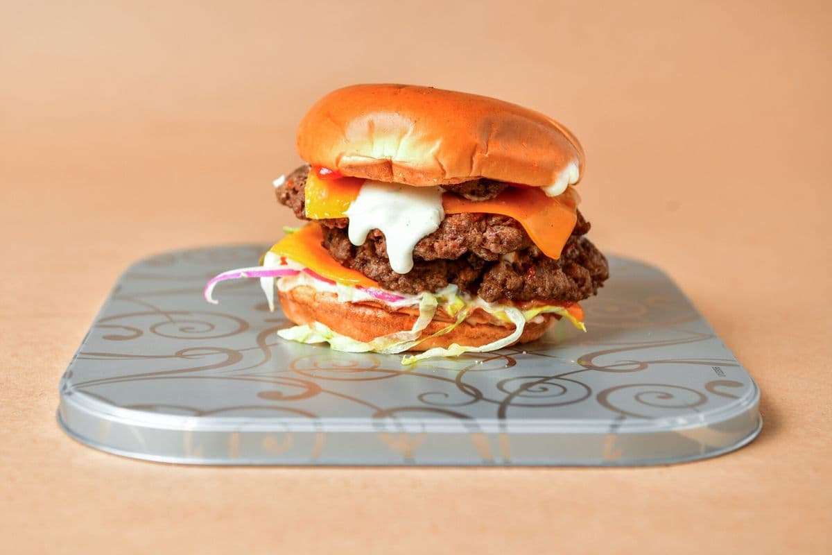 Super Shack Cheeseburger