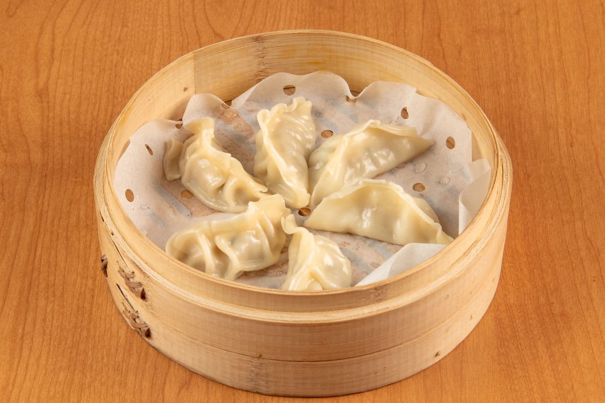 9. Steamed Dumplings (6 pcs)