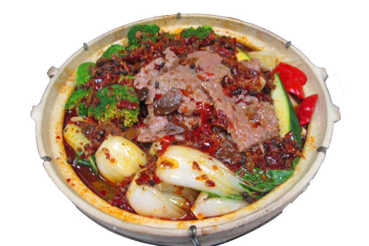 255. Spicy Mixed Vegetables Beef in Hot Pot 香辣滑牛肉什菜窝