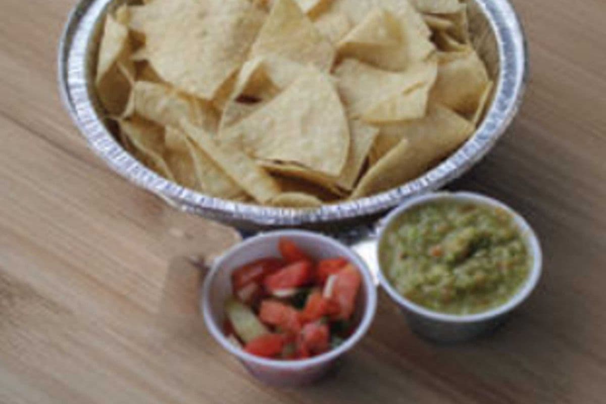 Small Chips & Salsa