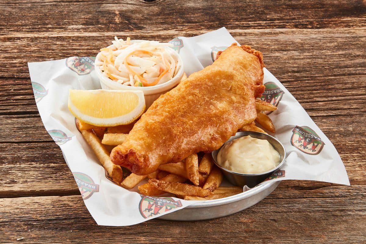 Beer-Battered Fish and Chips (1) / Fish and Chips à la bière (1)