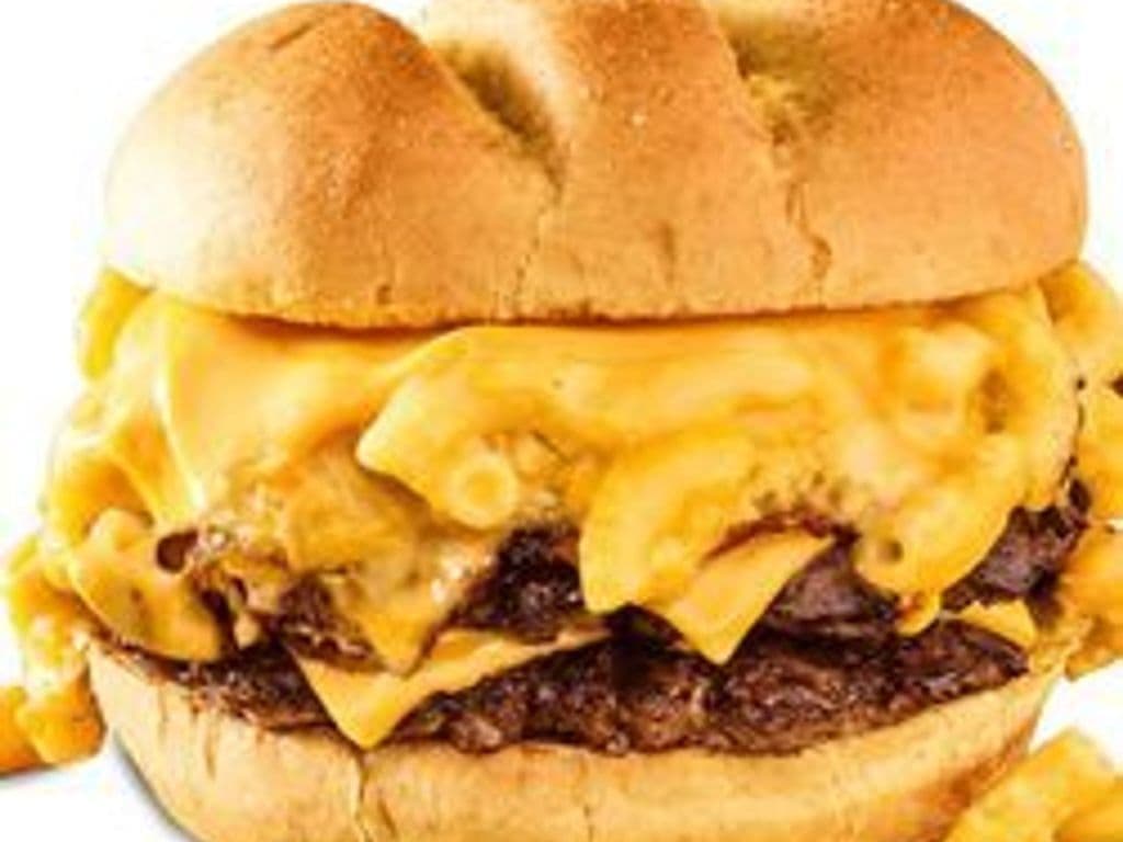 Cheesy Mac & Cheese Beef Burger
