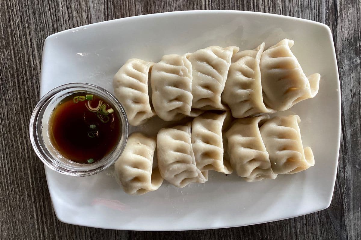 House Steamed Dumplings (10 pcs)