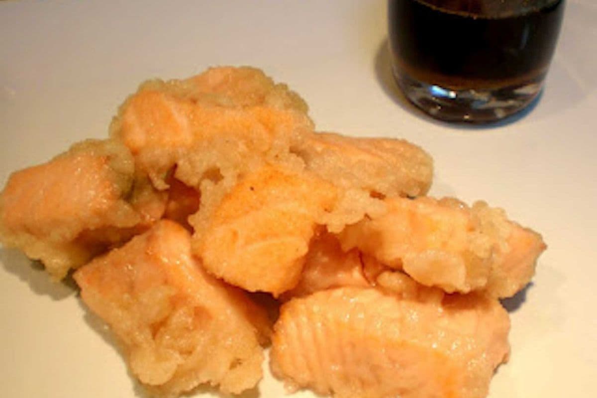 Salmon Tempura (12 pcs)