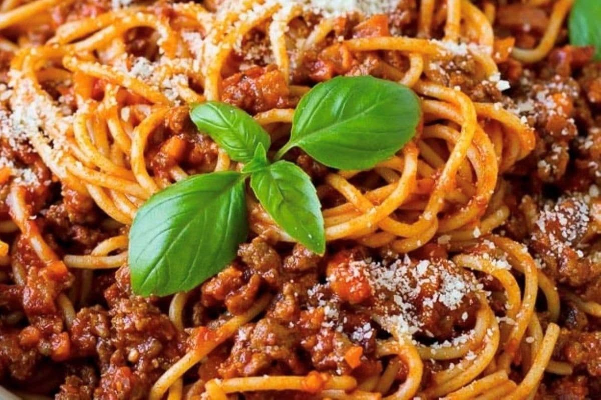 Bolognese with Pasta (Halal)
