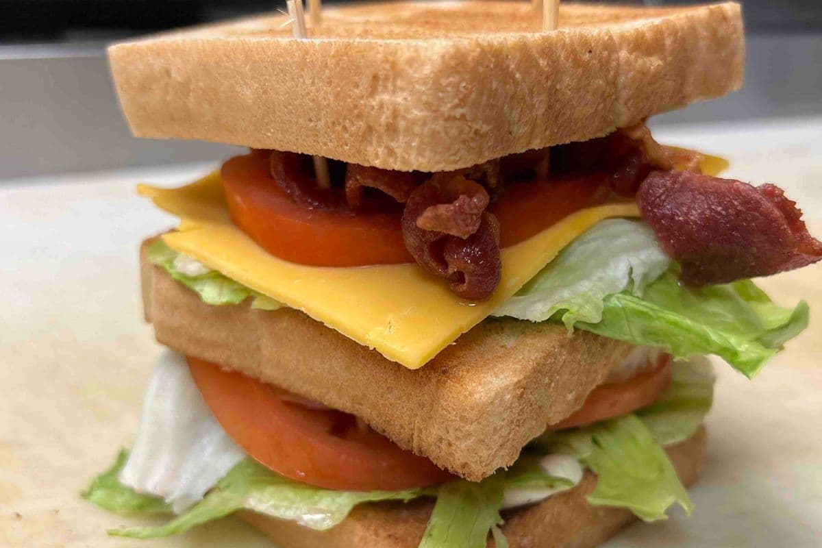 BLT