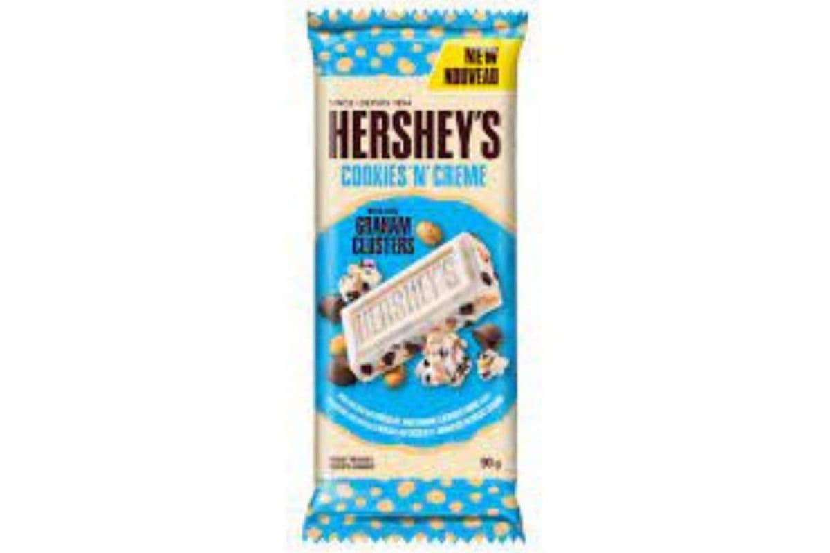Hershey’s Cookies ‘N’ Creme With Graham Clusters (90 g)