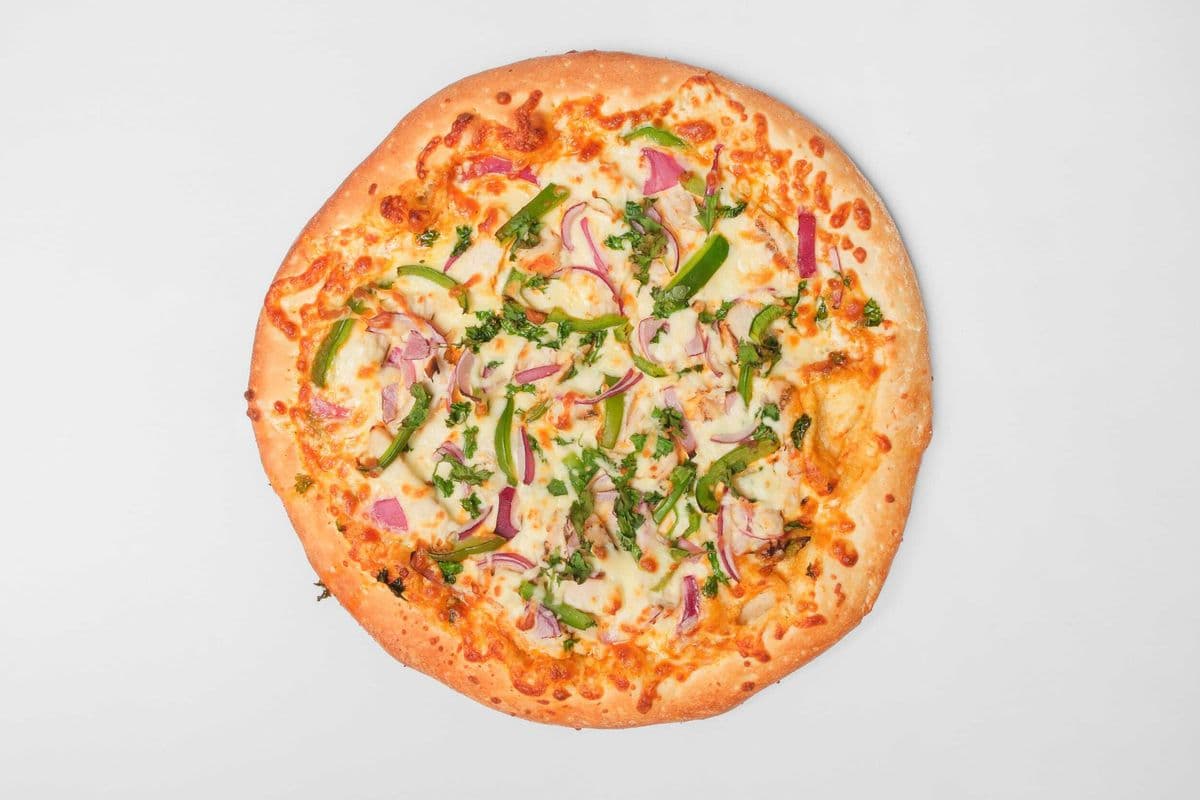 Medium Tandoori Chicken Pizza