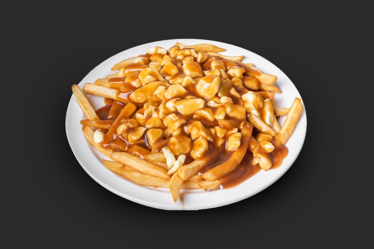 Grande poutine traditionnelle / Traditional poutine