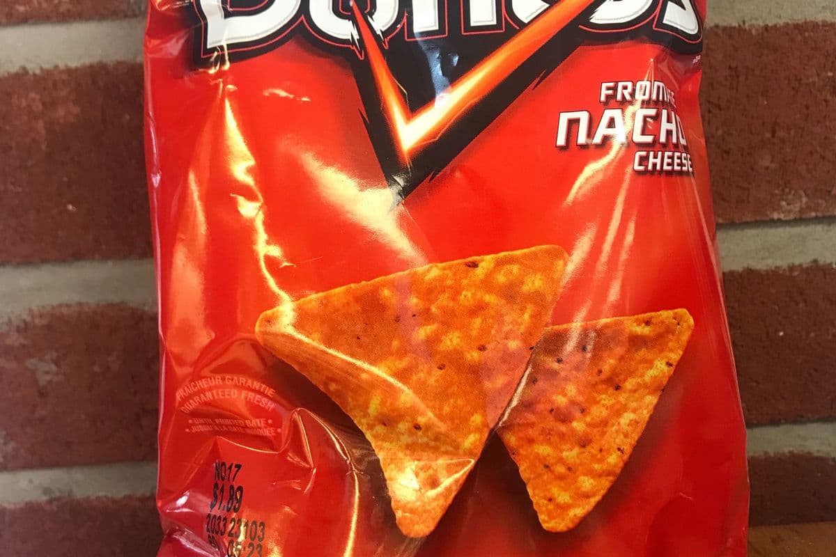 Doritos - Fromage Nacho (80g) / Doritos - Nacho Cheese (80g)