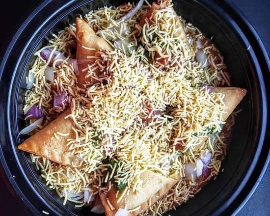 Samosa Chana Chaat
