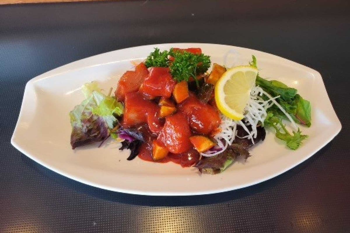 Spicy Tuna or Salmon Sashimi
