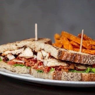 Club Sandwich Madisons / Madisons Club Sandwich