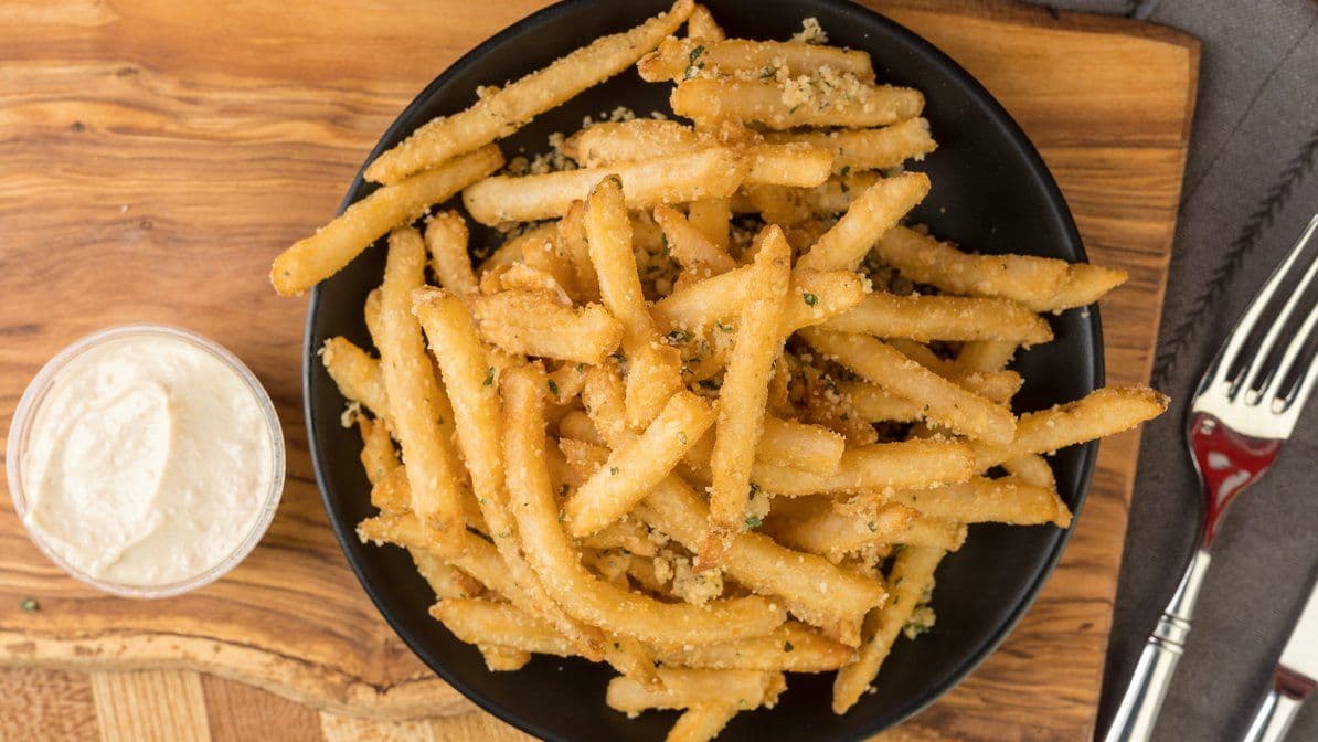 Garlic Parm Fries with Aioli