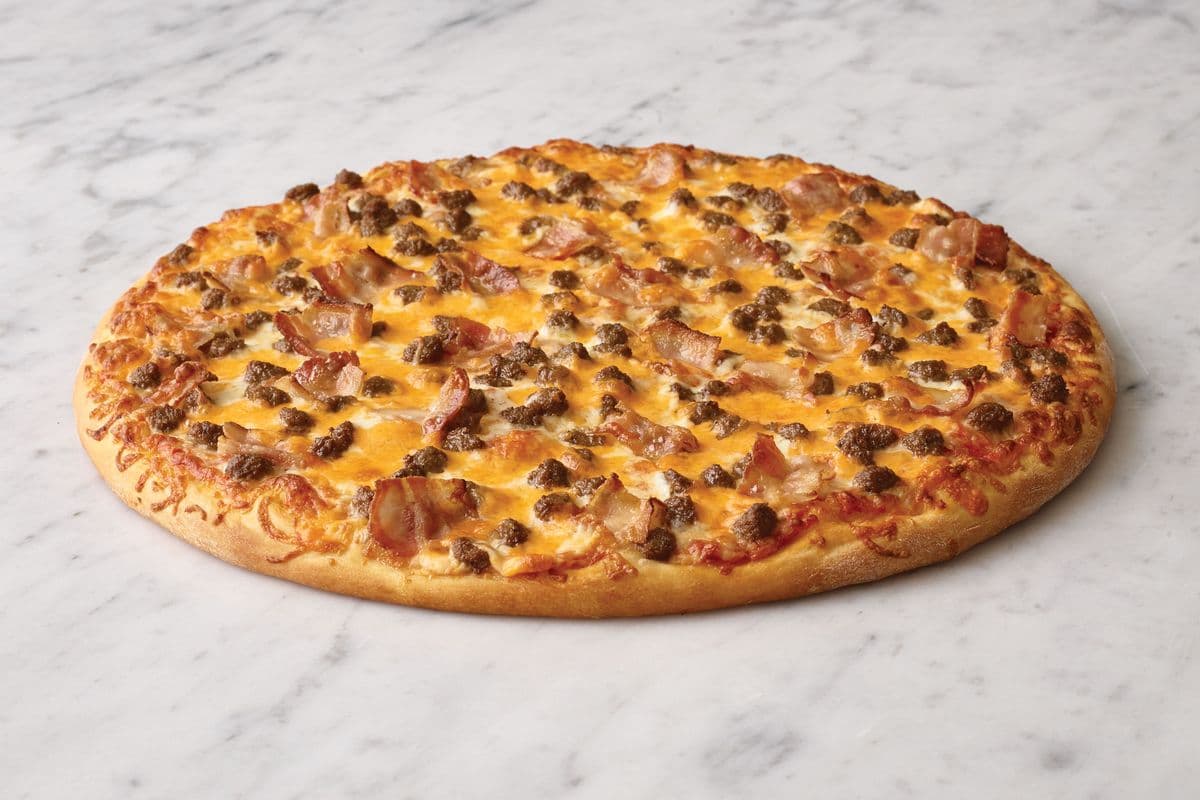 Medium Banquet Cheddar Pizza