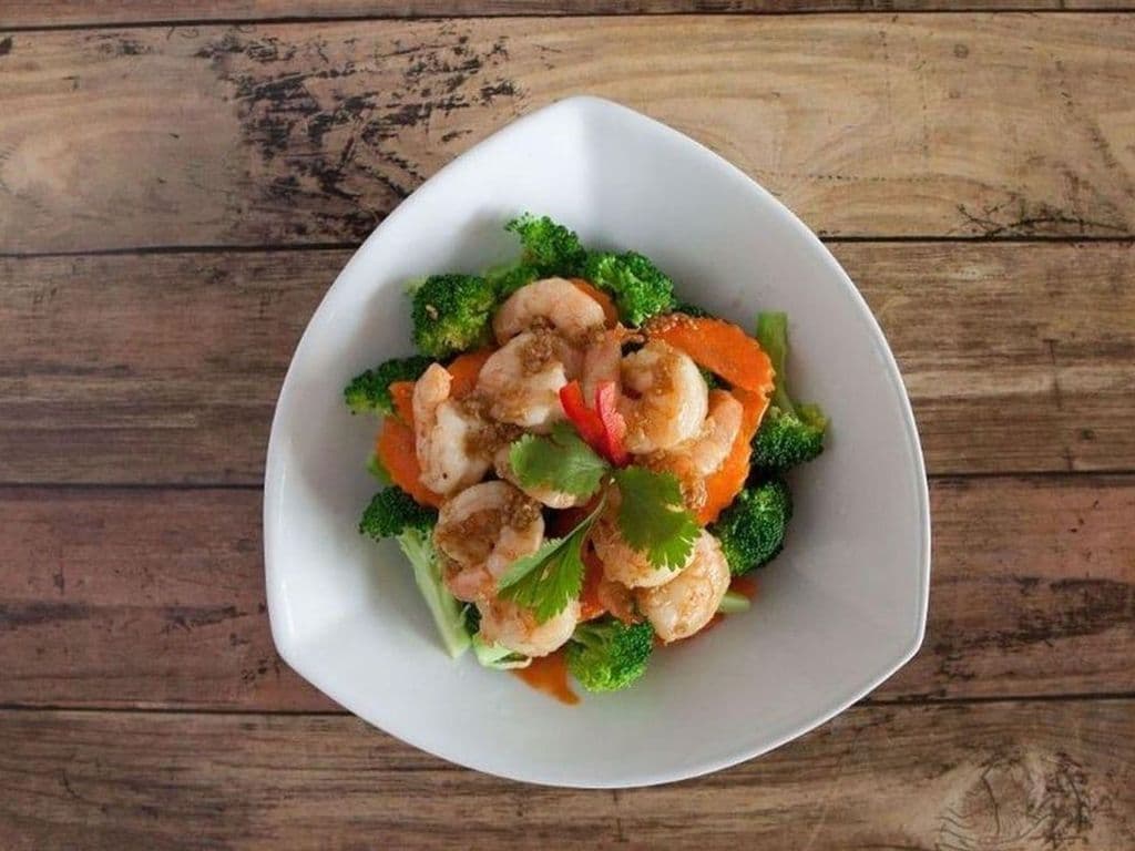 29. Black Pepper Garlic Prawns