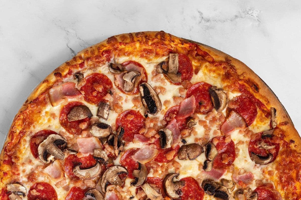 Canadian Pizza